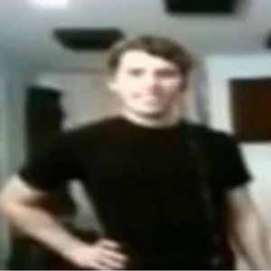 Meet your Posher, Frozen_hotpocket